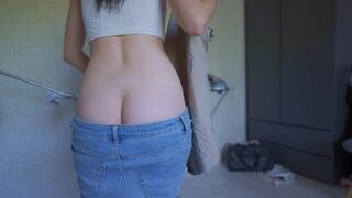 Buttcrack Jeans While Cleaning - porn video